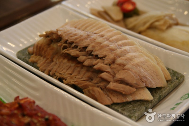 菜包白切肉和糯米腸 (5/10)