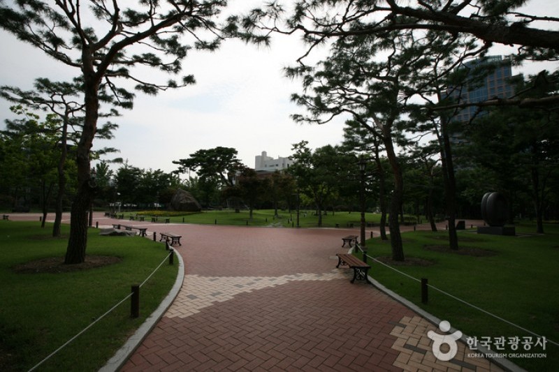 國債報償運動記念公園 (15/18)