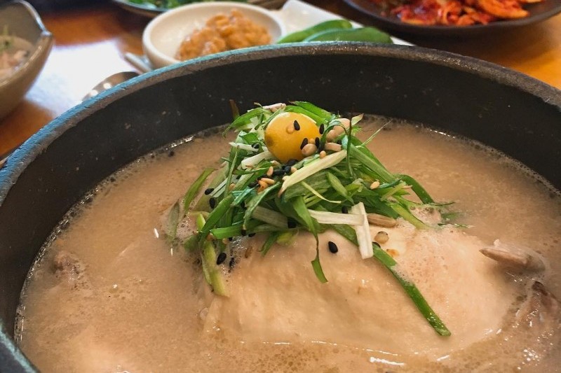 高麗蔘雞湯 (7/8)
