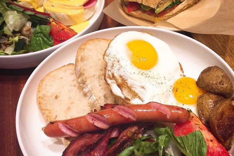 CJ Food World (4/8)