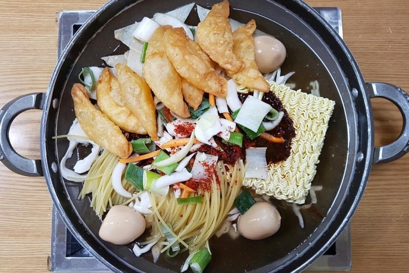 Sindangdong Tteokbokki Town  (10/20)