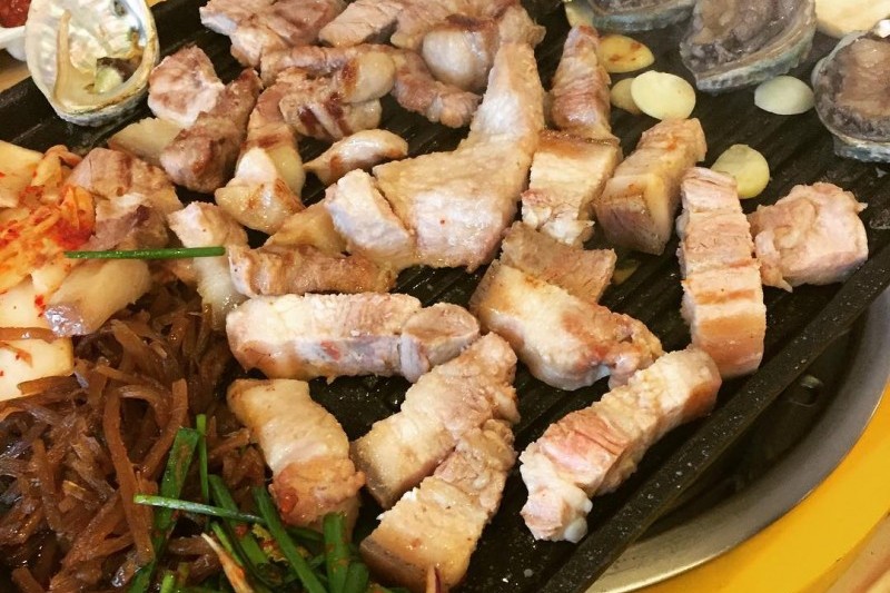 Dombe豚 (8/10)