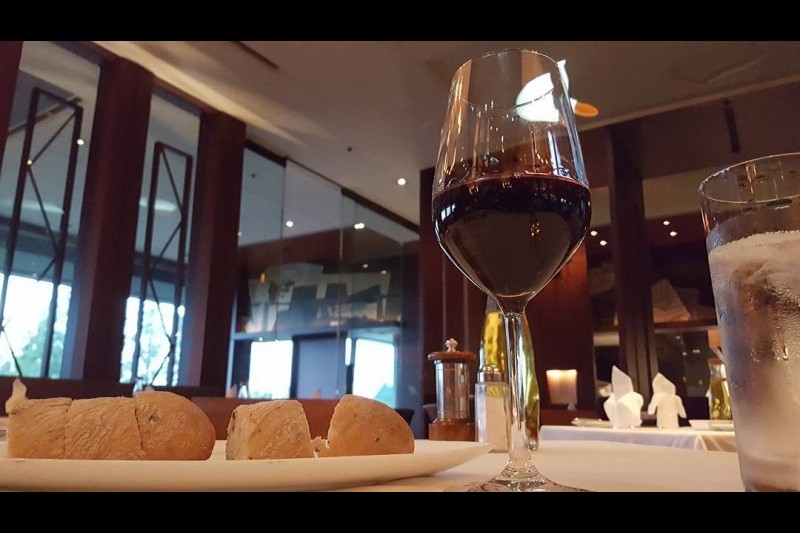 Paris Grill  (1/12)