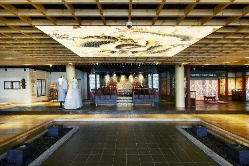 南山首爾塔韓服文化體驗館 (1/4)