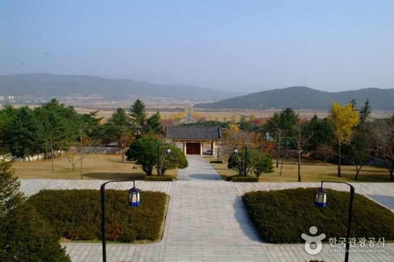 統一殿(慶州)(통일전(경주)) (2/14)
