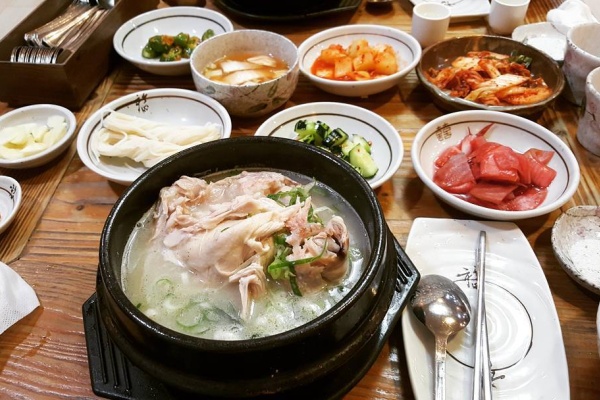 百濟蔘雞湯