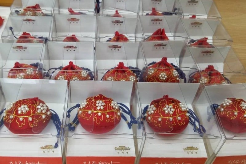 青瓦台舍廊坊紀念品店 (11/15)