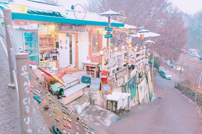 滋滿壁畫村
