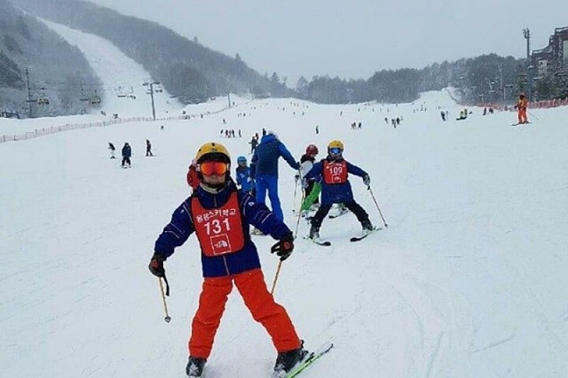 龍平滑雪渡假村