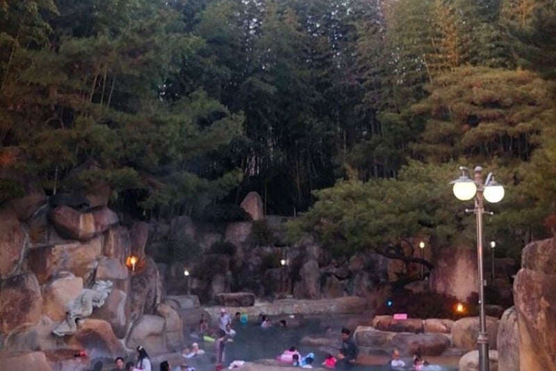 釜谷夏威夷水上樂園
