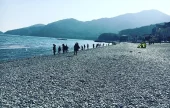 竹岩黑鵝卵石海水浴場