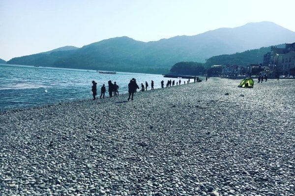 竹岩黑鵝卵石海水浴場