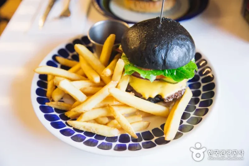 I am A burger (4/6)