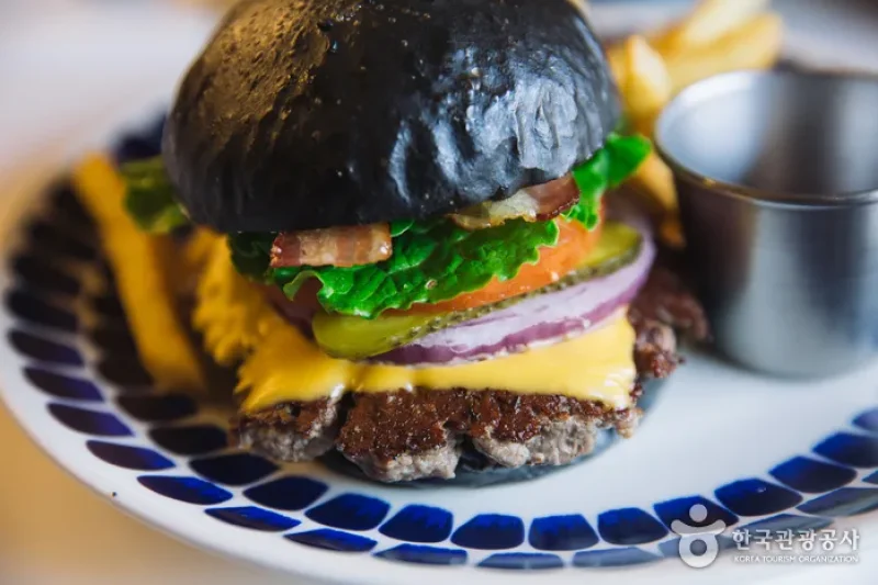 I am A burger (5/6)