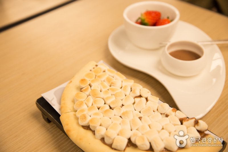Max-brenner