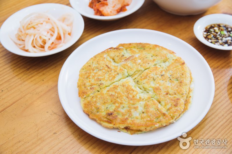 餃子家 (4/4)