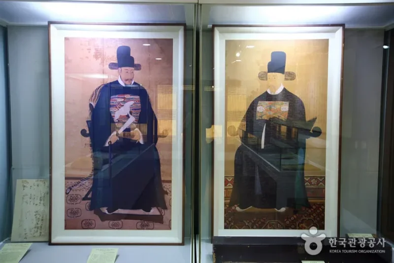 忠賢博物館(충현박물관) (9/11)