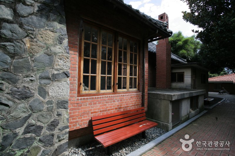 臨時首都紀念館(임시수도기념관)