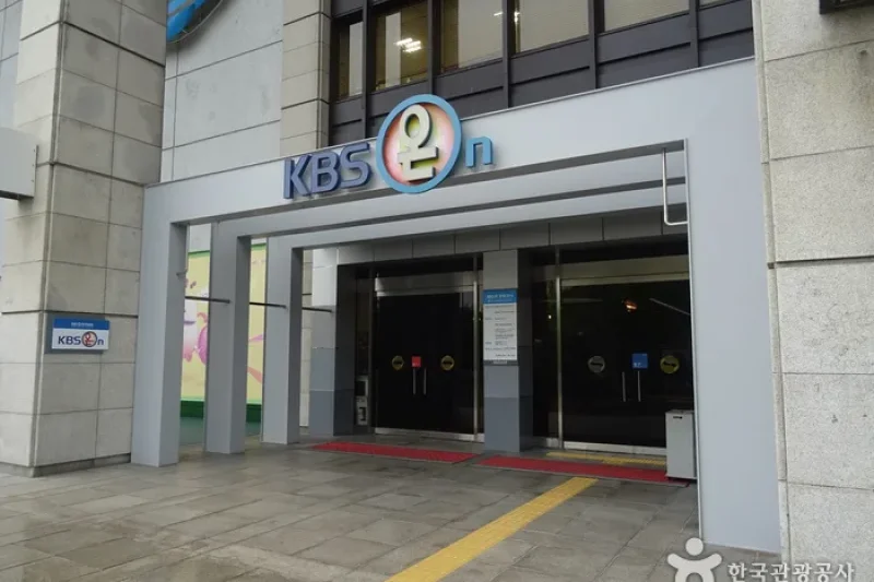 KBS ON(KBS 온) (3/9)