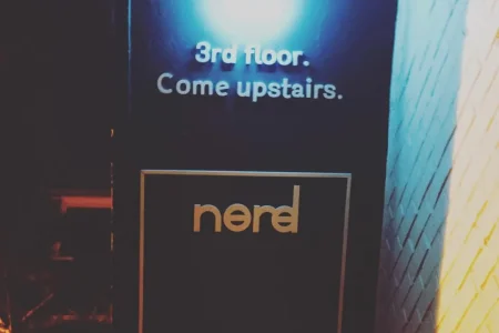 書呆酒吧 (Nerd On Earth-Nerd Bar)