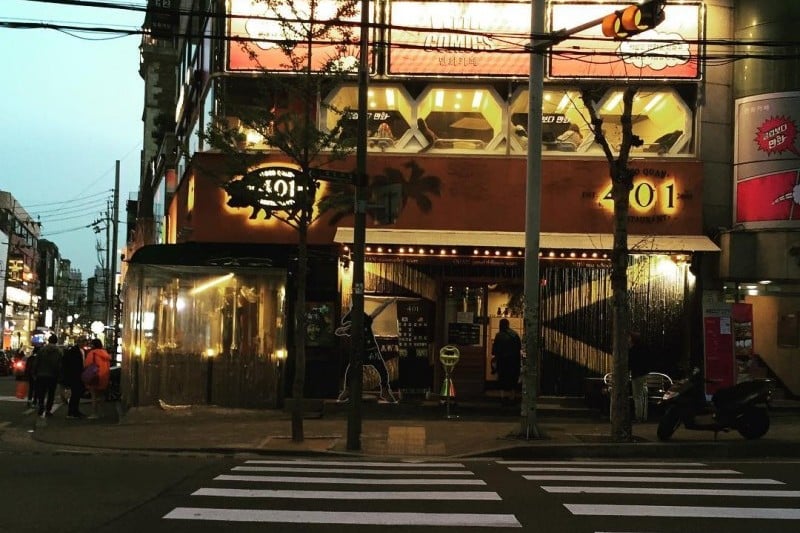 HAHA&金鐘國的401精肉餐館 弘大店 (4/11)