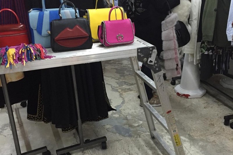 RARE MARKET (2/13)