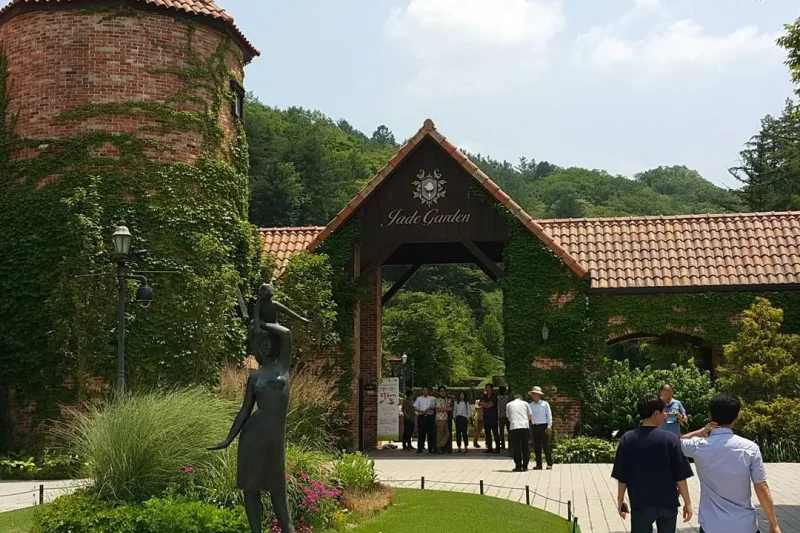 Jade Garden One Day Tour (4/6)