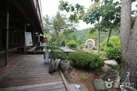 松天花園