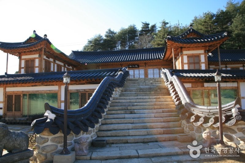 靜江園（韓國傳統飲食文化體驗館)<br />