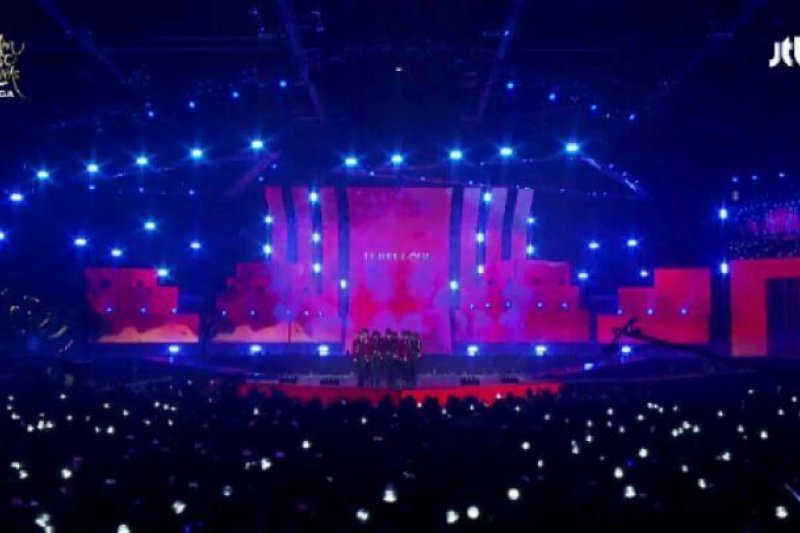 2019 Golden Disc Awards + Shuttle Tour (4/5)