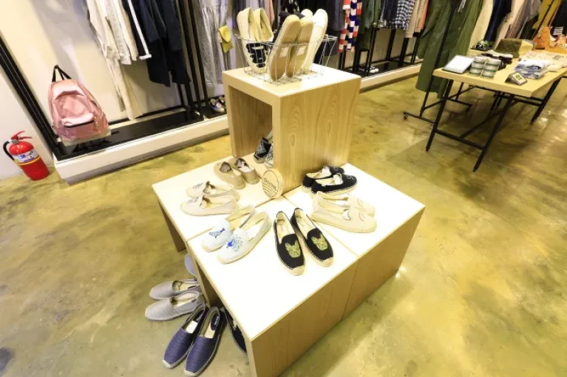 Platform Place（明洞店）[韓國觀光品質認證/Korea Quality] 플랫폼 플레이스(명동점)[한국관광 품질인증/Korea Quality] (2/15)