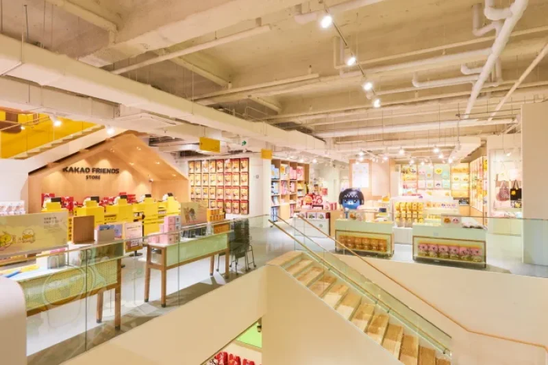 Kakao Friends 弘大旗艦店 (2/3)