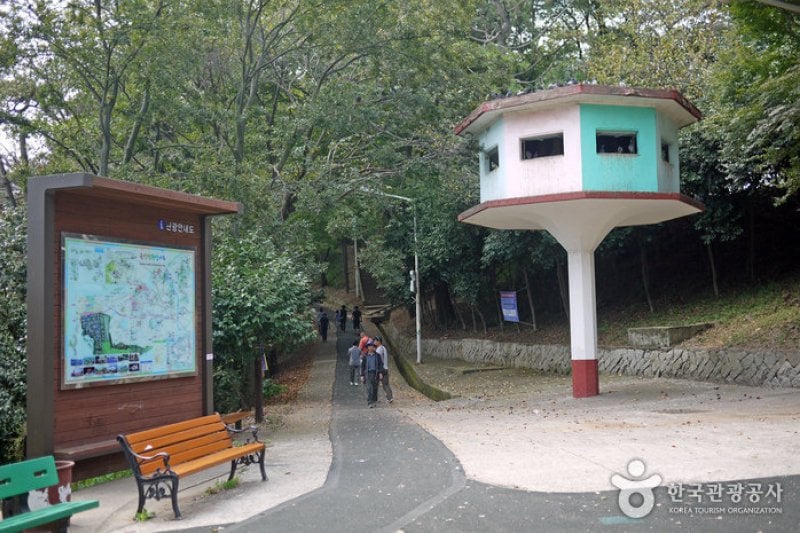 月明公園 (2/5)