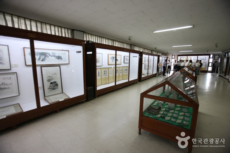 南農紀念館(남농기념관)