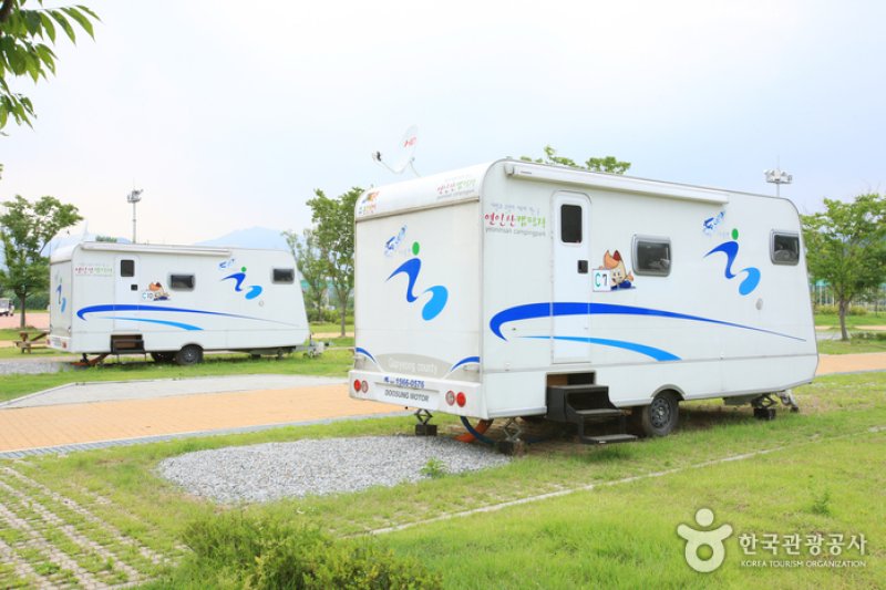 鱉島汽車露營場