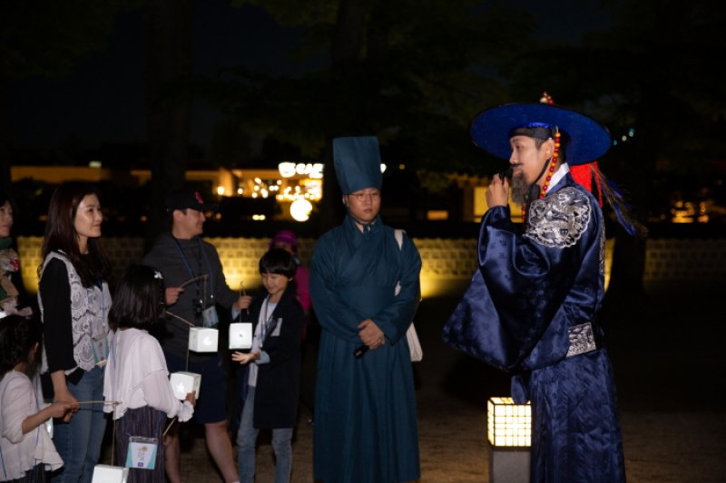 全州韓屋村慶基殿「與王散步」(전주 한옥마을 경기전 '왕과의 산책') (2/9)