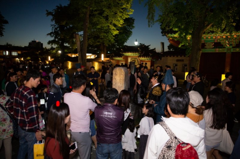 全州韓屋村慶基殿「與王散步」(전주 한옥마을 경기전 '왕과의 산책') (5/9)