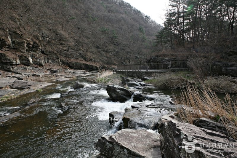 蔚州川前里刻石