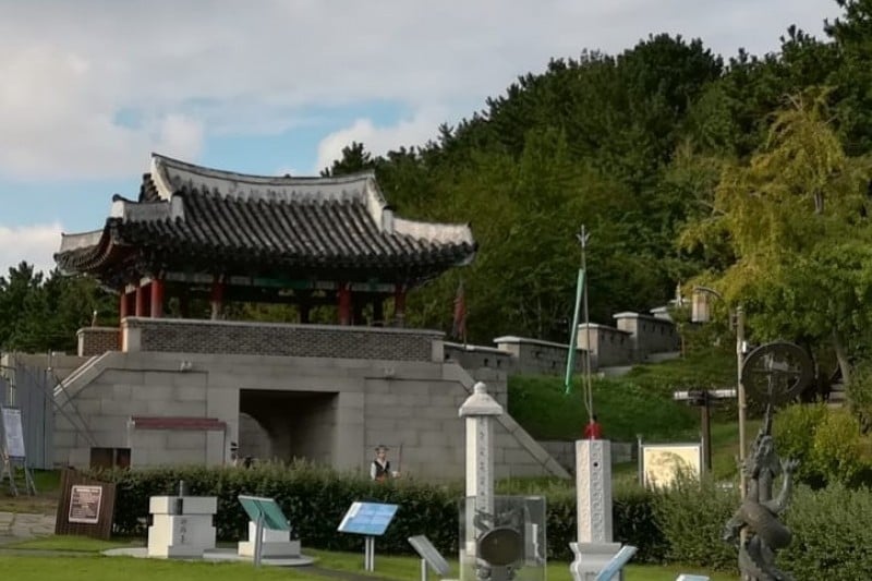 東萊邑城址(동래읍성지) (4/5)
