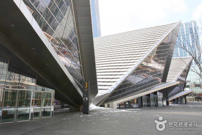 松島Convensia國際會展中心 (4/9)
