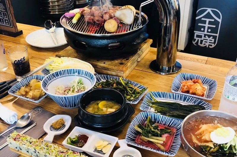 金兄弟  (1/6)
