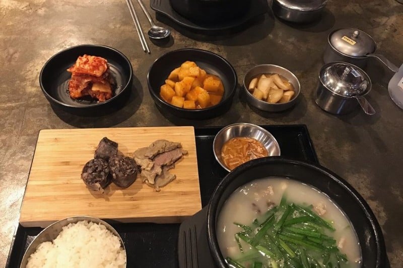 濟州黑豬肉米腸湯飯 (3/6)