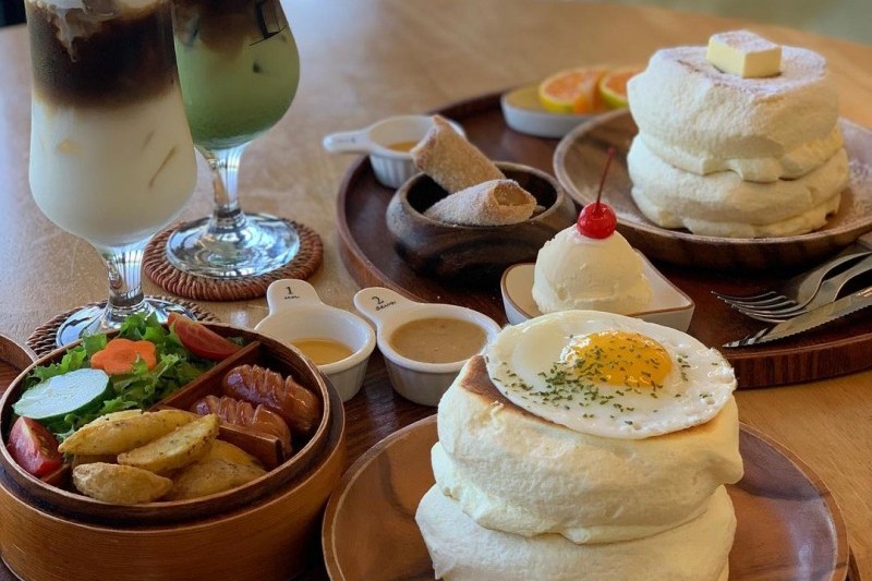 cafe mayB