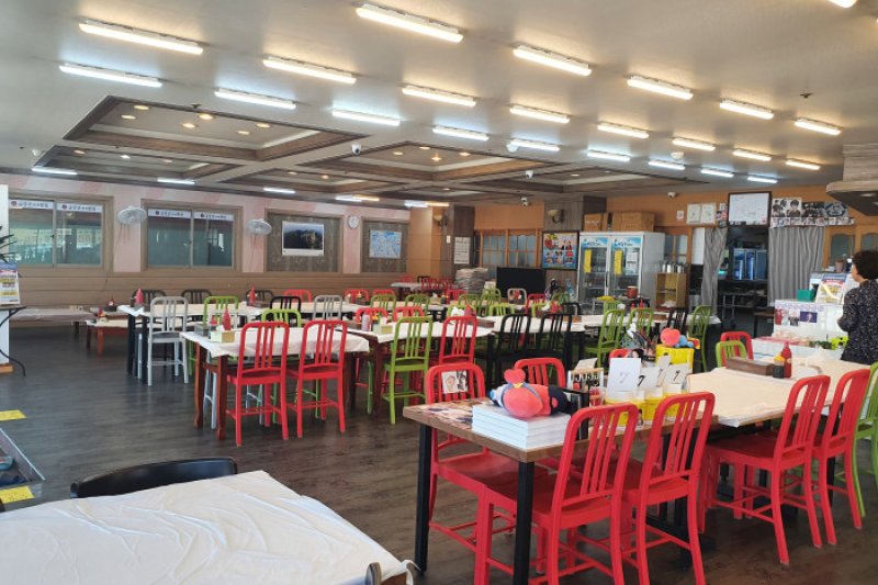 金剛山竹蟹生魚片店