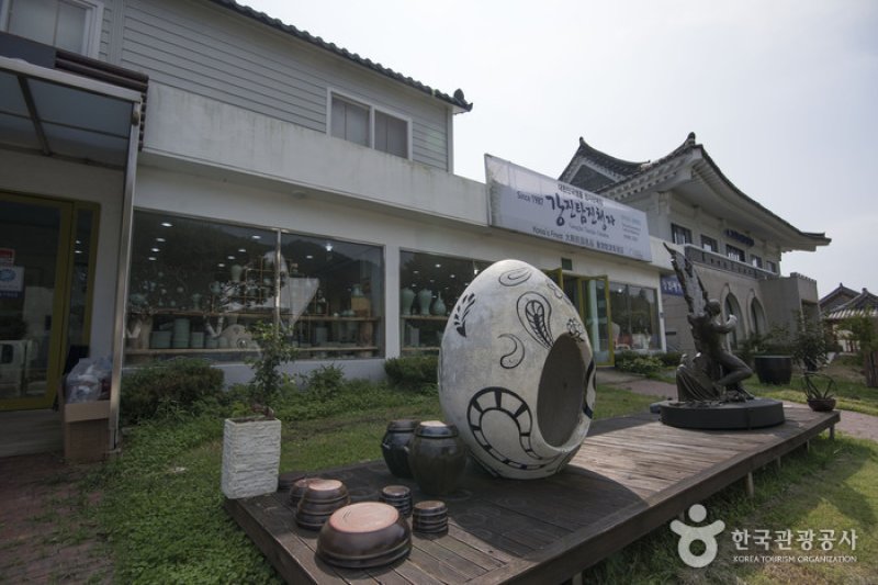 康津耽津青瓷[韓國觀光品質認證/Korea Quality]강진탐진청자 [한국관광 품질인증/Korea Quality] (2/12)
