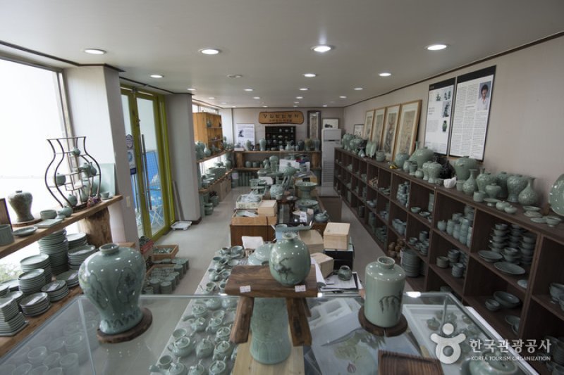 康津耽津青瓷[韓國觀光品質認證/Korea Quality]강진탐진청자 [한국관광 품질인증/Korea Quality] (8/12)