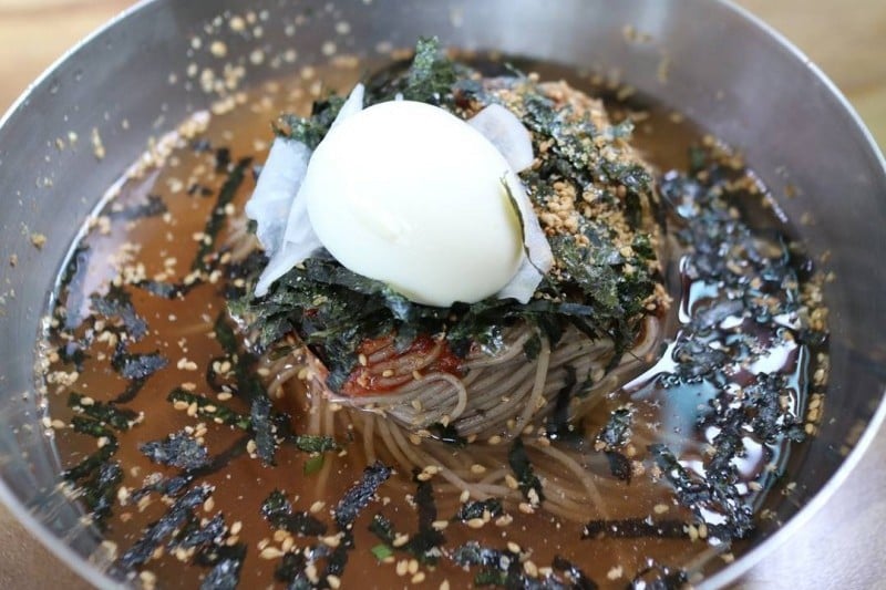 Jingogae 冷麵 (3/5)