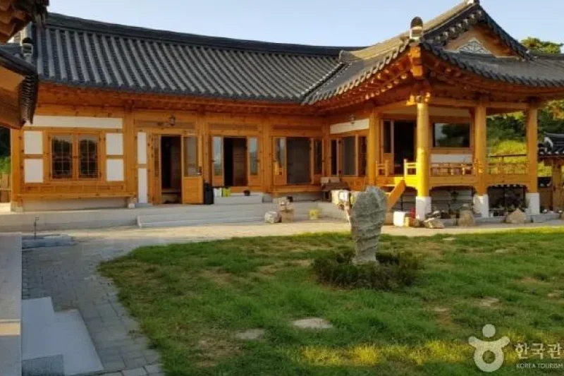 豐松齋[韓國觀光品質認證/Korea Quality] 풍송재 [한국관광 품질인증/Korea Quality] (1/5)