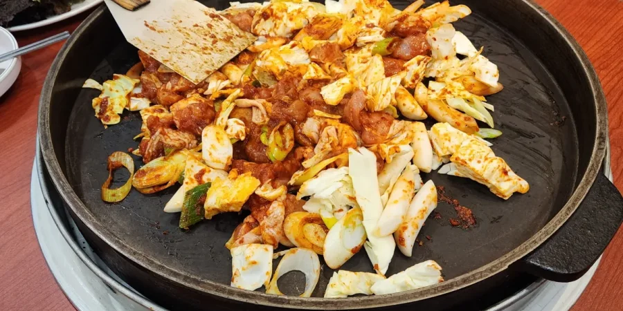 最強達人 春川鐵板雞蕎麥麵 明洞店