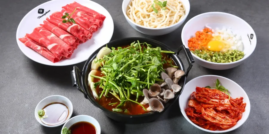 登村涮涮鍋刀切面 明洞店